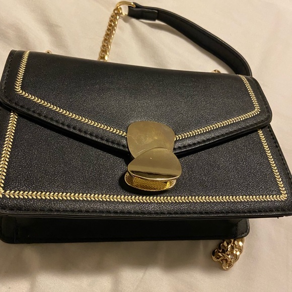 Black Leather shoulder bag Gold Chain and clip - Picture 6 of 7